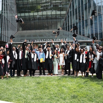 Huge group of Cornell Tech graduates