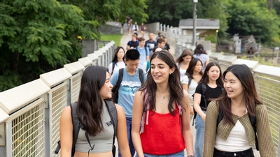 A crowd of students on the first day of classes